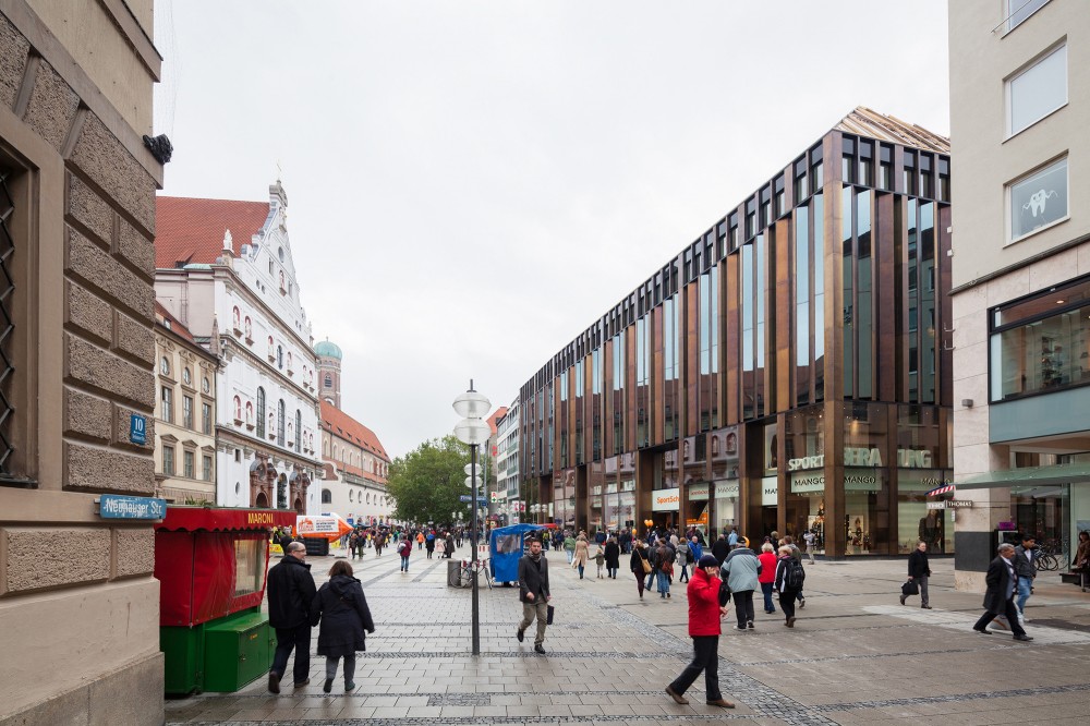 古典建筑身体比例，穿上现代的衣服也能惊艳动人