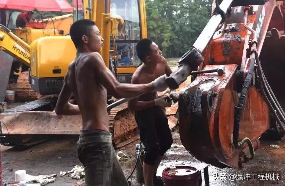 开挖机好还是开打桩机好,开挖机好还是数控好