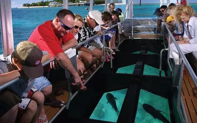 恋恋冲绳丨有一种海水的蓝，叫做“果冻蓝”