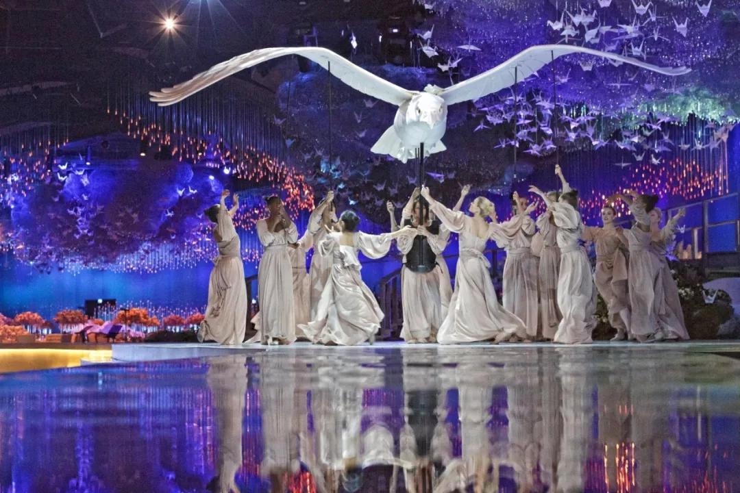 这才是婚礼真正应该有的样子,前院办婚礼后院摆酒席