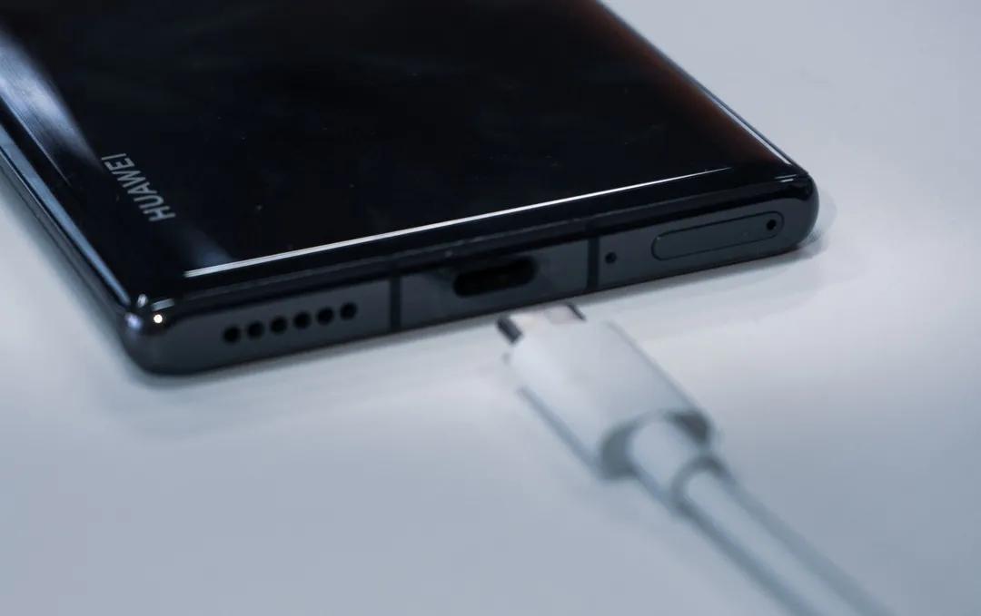 苹果手机裸机划算吗,苹果手机裸机值得购买吗