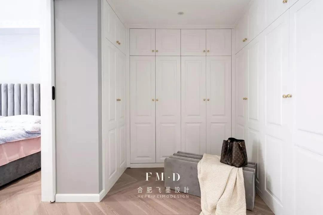 30平长方形主卧房间带衣帽间布局,衣帽间最佳布局图