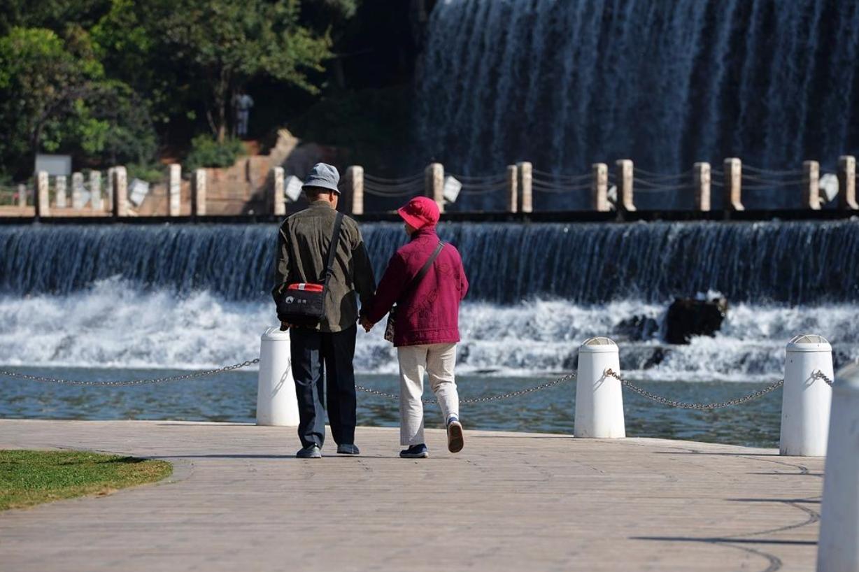 玉溪冲浪,玉溪映月潭温泉周边美食