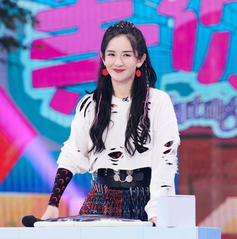 谢娜高级“炫富”：晒出满满当当的一冰箱母乳，疑似为复出做准备