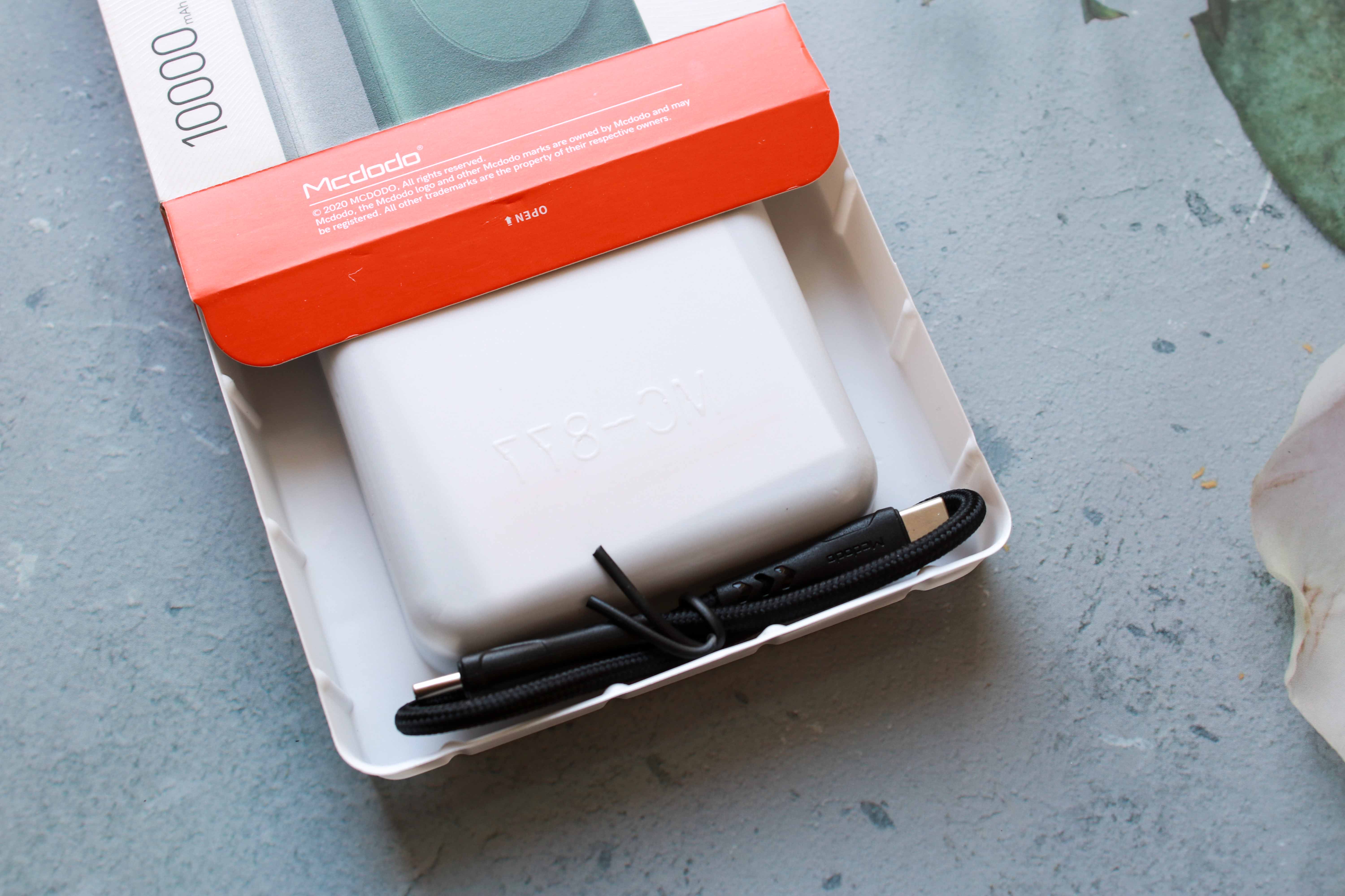 麦多多苹果充电器测评,麦多多移动电源10000