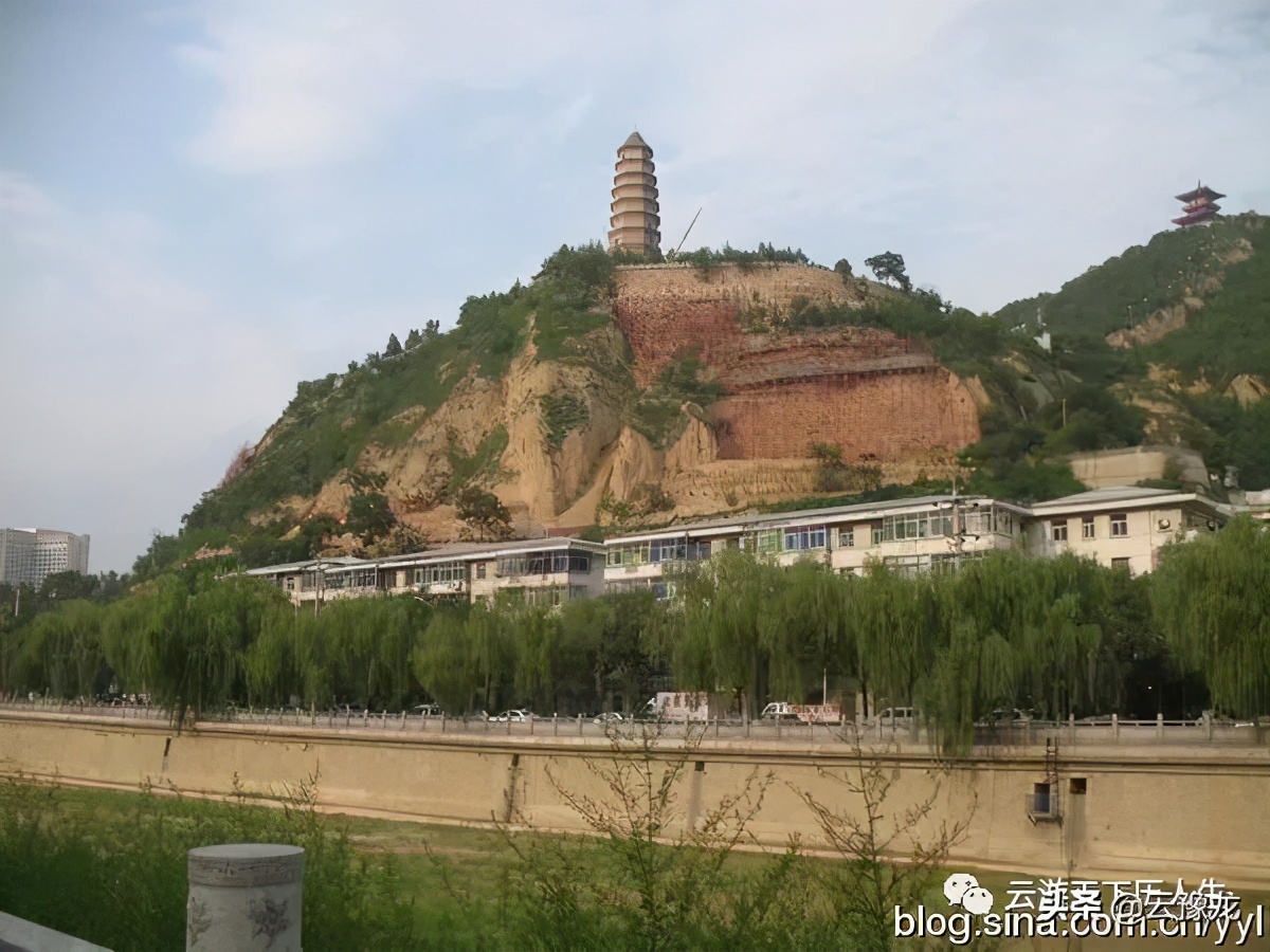 延安旅游宝塔山,延安宝塔山延河桥照片