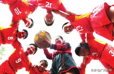 瓒崇悆灏忓皢楂樼噧,瓒崇悆灏忓皢瓒呯噧鐬棿