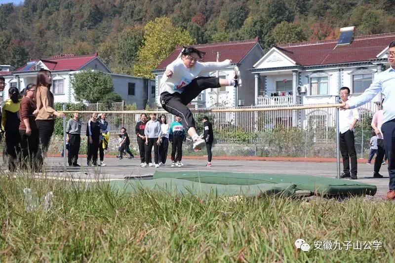 【承诺】许我三年韶华圆你成才之梦—安徽青华公学