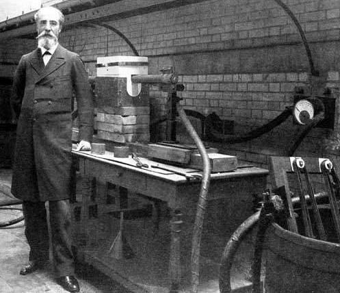 钻石是什么东西？科学家把钻石放到真空管，一加热，奇迹出现了