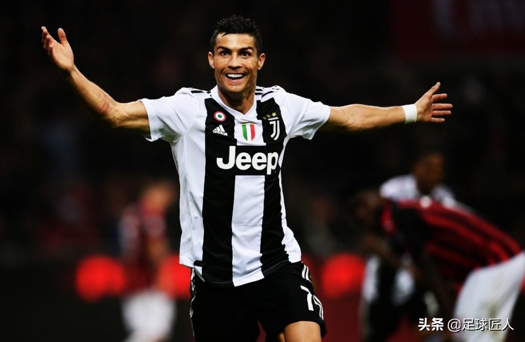 梅西现身篮球场,梅西现身巴萨青训