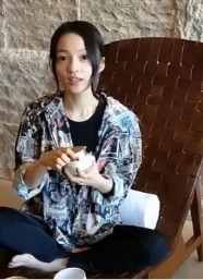 张韶涵晒护肤全过程,张韶涵冻龄秘诀真的有用吗