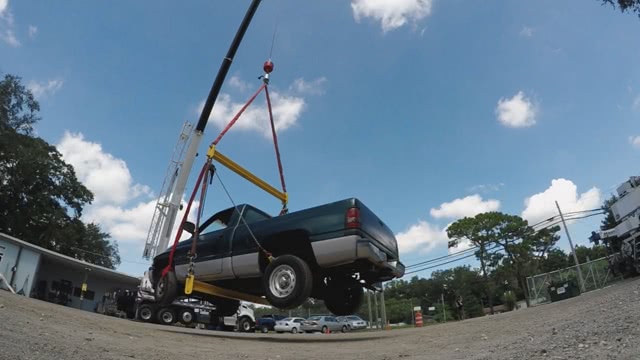 世界最强的胶水粘船,把世界上最粘的胶水粘在身上