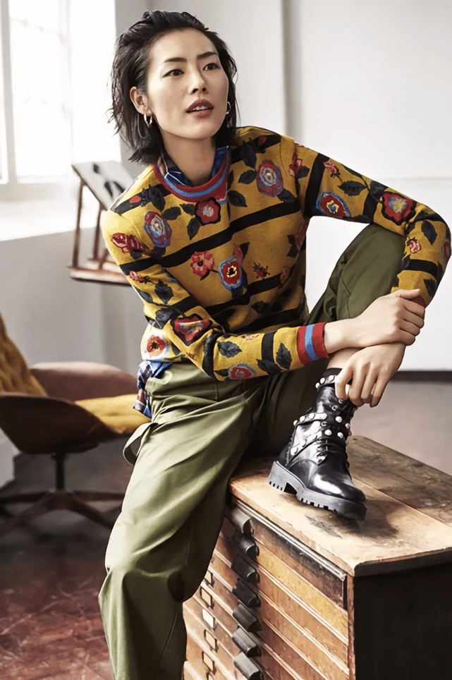 微胖怎么穿上衣配工装裤,160120斤微胖女生穿搭工装裤卫衣