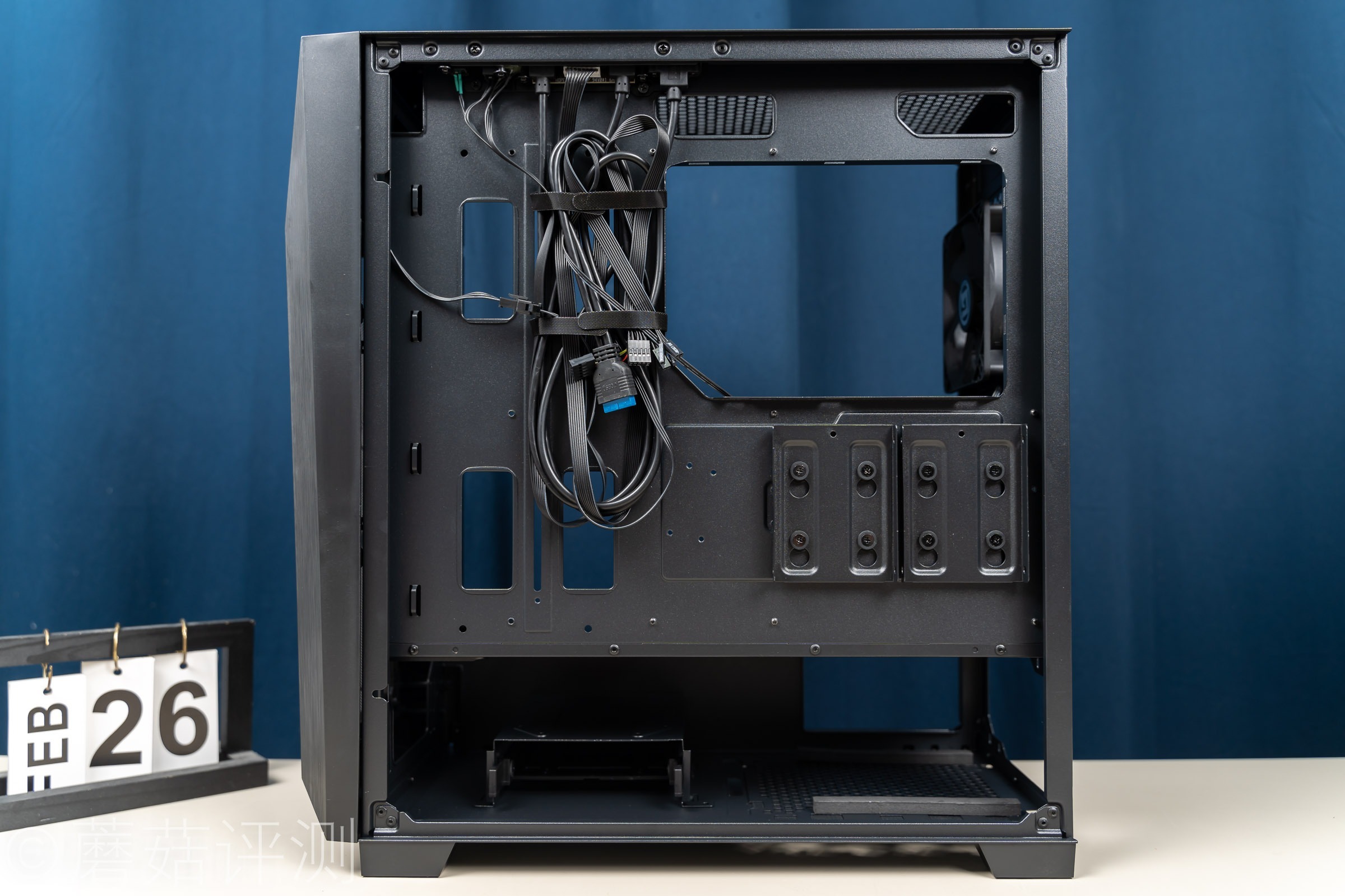 艾湃电竞机箱白色,艾湃电竞水冷评测