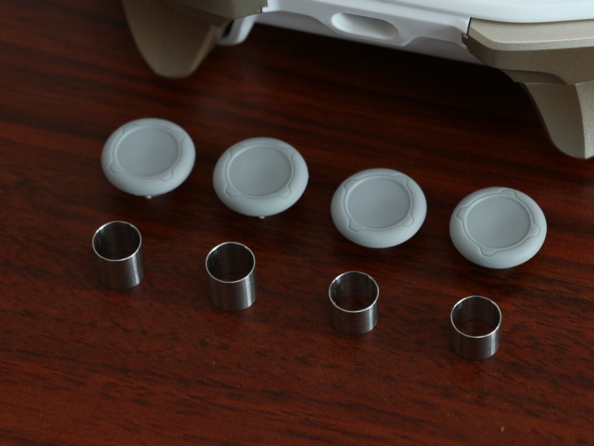 游戏手柄北通新一代宙斯,北通宙斯白金版游戏手柄开箱