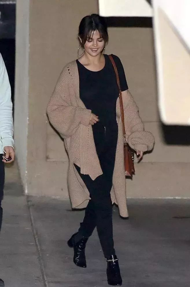 微胖女生怎样穿搭显瘦,微胖女生怎么穿搭显瘦好看又惊艳