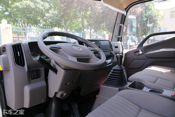舒适性高的轻卡,福田欧马可s1轻卡3.3米栏板轻卡