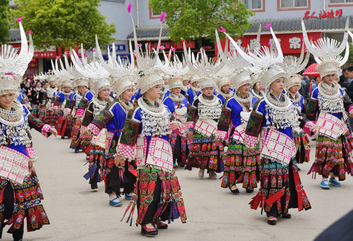 台江苗族姊妹节巡游,台江苗族姊妹节苗族服装
