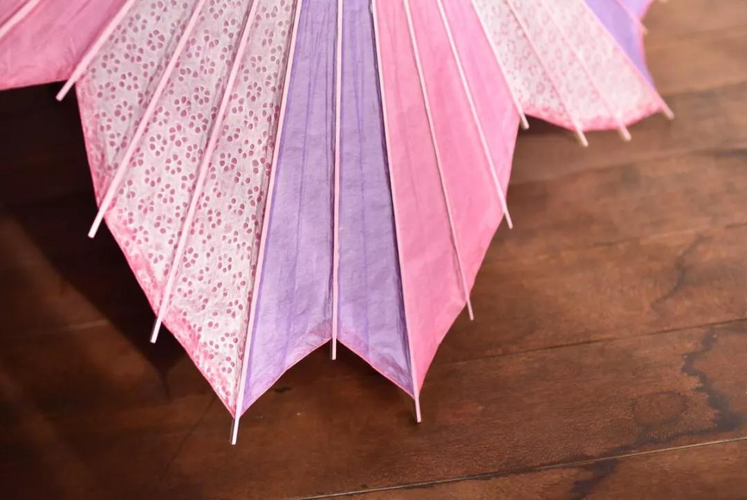 为英伦女神而生，20万日元一把的“樱和伞”，发售一小时就被抢光