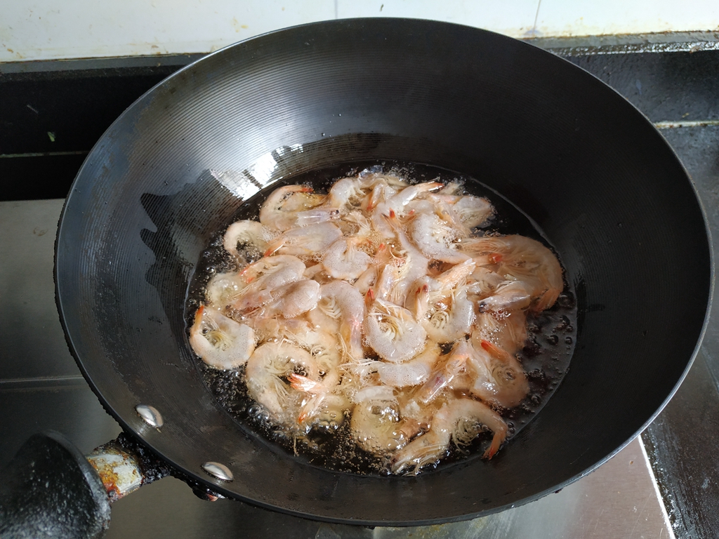 避风塘小海虾怎么做好吃又简单,连云港的海虾怎么做着吃