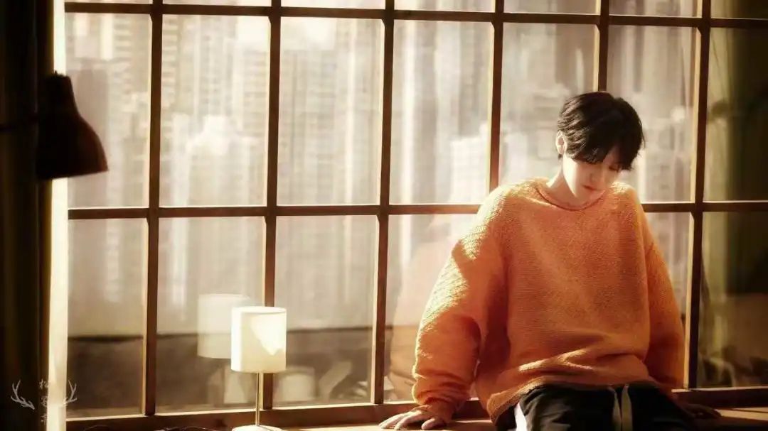 鹿晗温柔而强大,鹿晗温柔坚定的小鹿