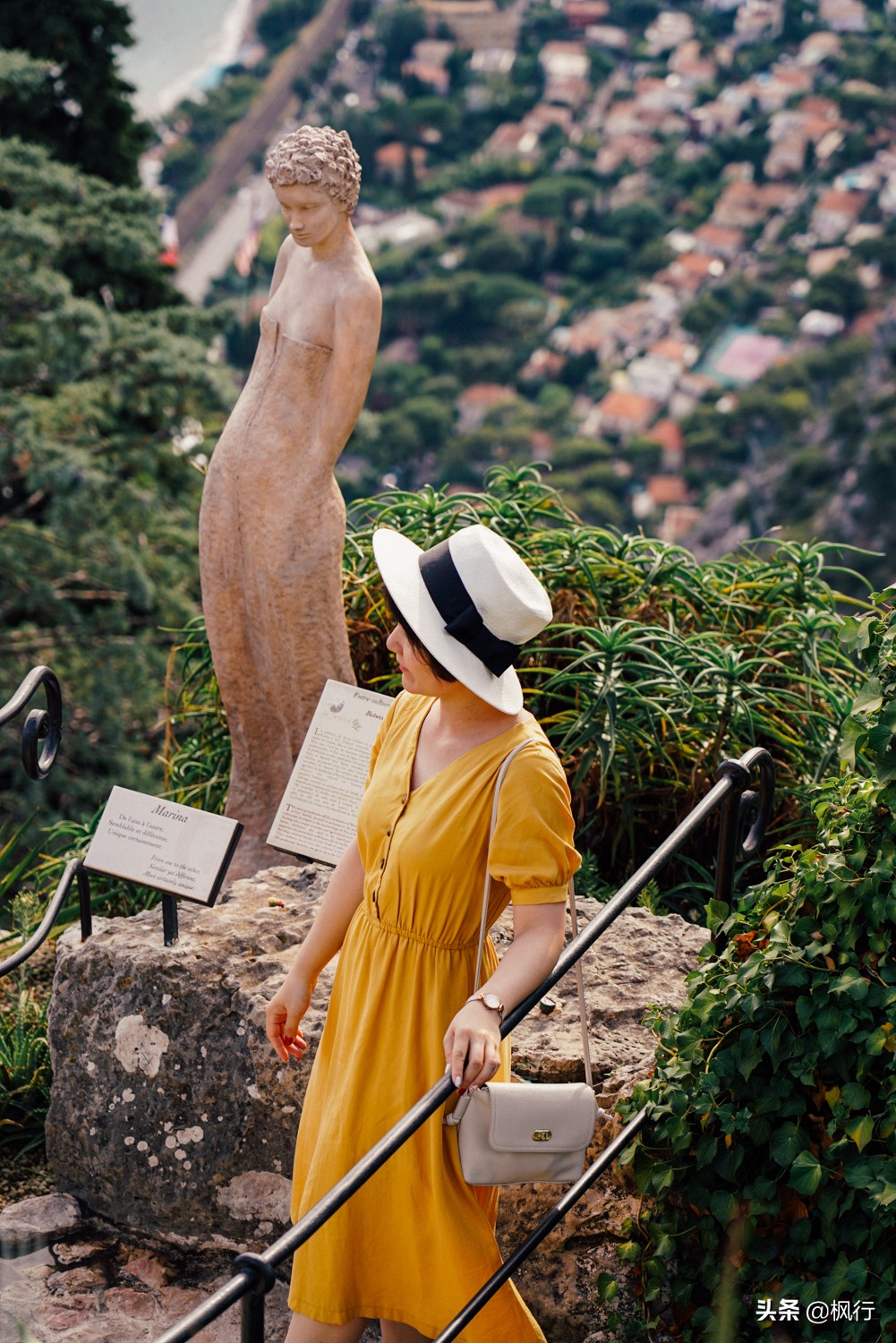 比巴黎浪漫还安全，南法海边的这几个风情小镇，好莱坞电影取景地