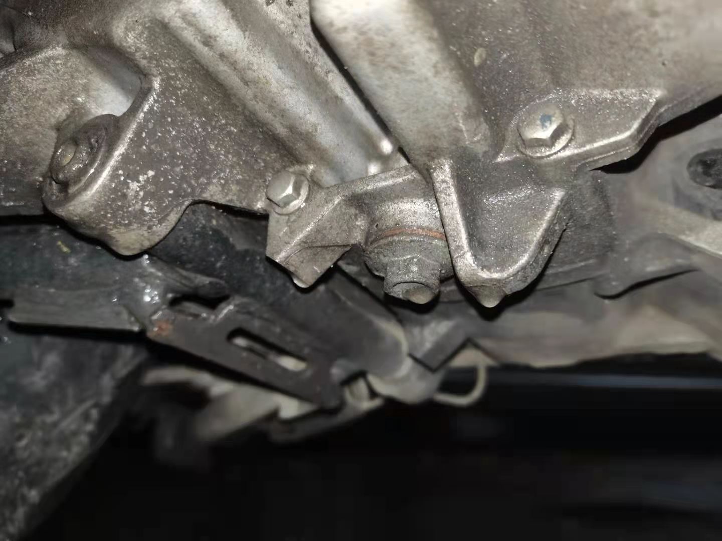 实测，机油滤网上的失踪的铁屑，被误解的发动机机油滤网