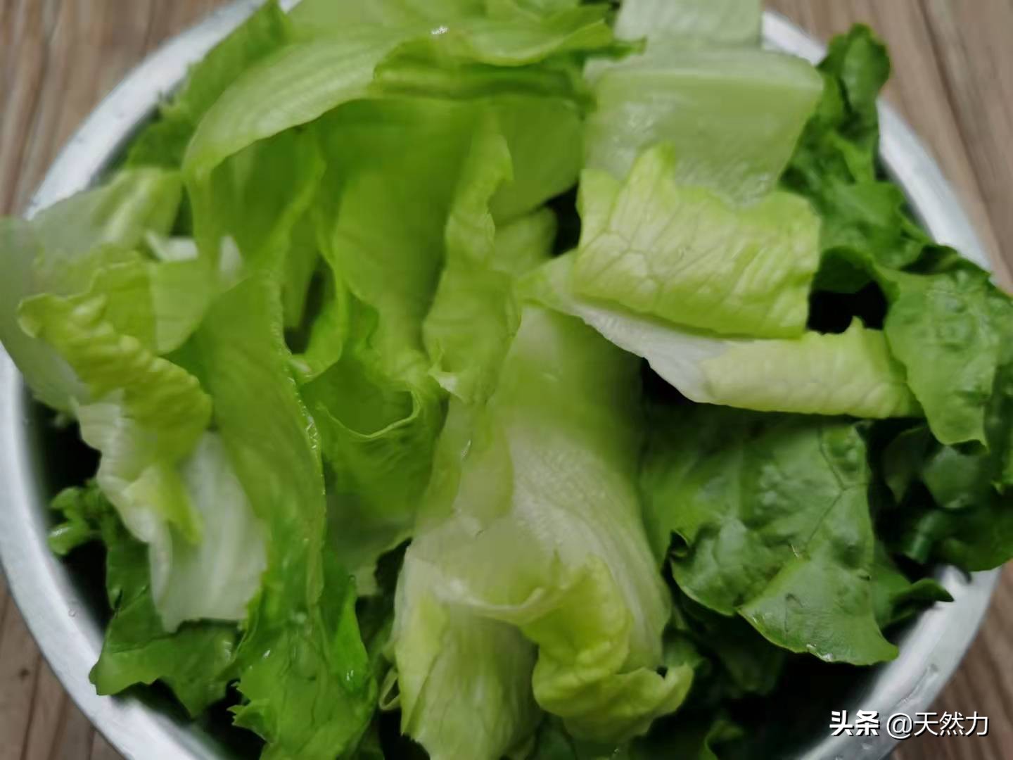 猪肝汤怎么做又嫩又不糊汤,猪肝汤要怎么做才脆爽