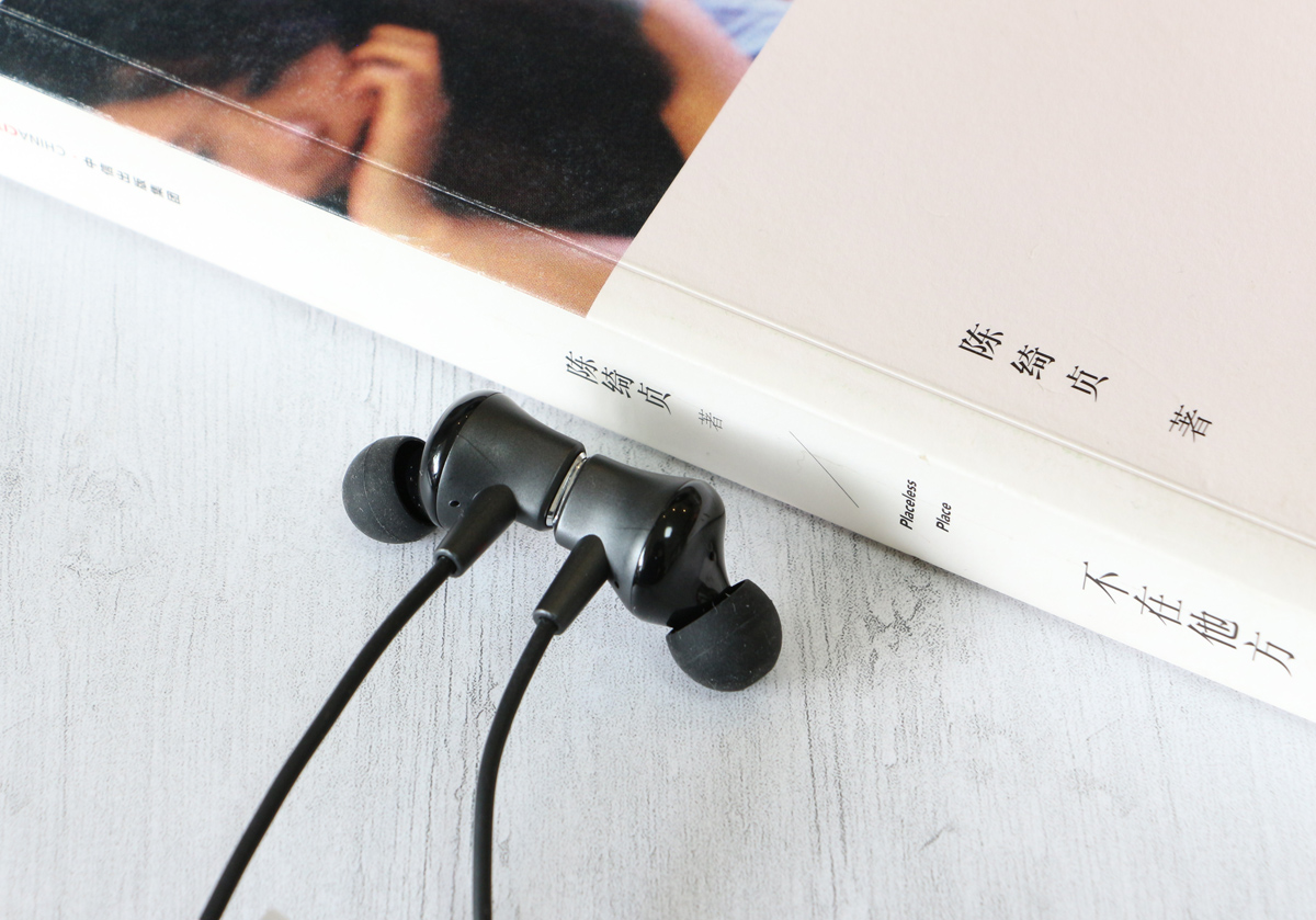 苹果AirPods太贵？耳机也可很爱国！爱国者W08颈圈式蓝牙耳机体验