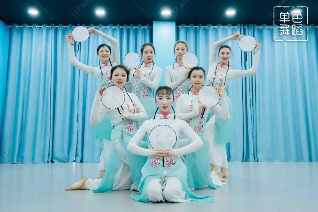 中国舞横追步怎么练习,中四步舞基本步教学口诀