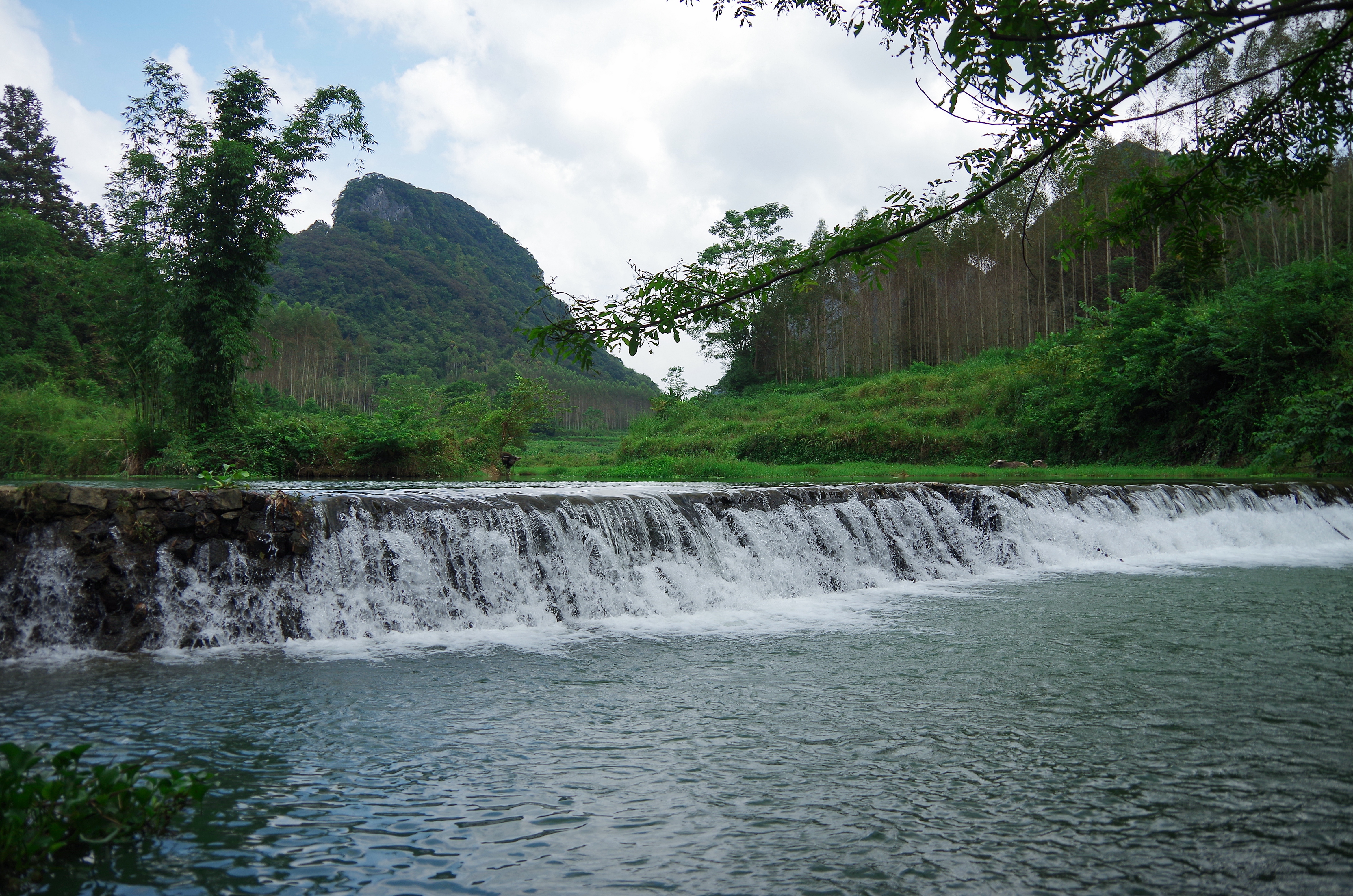 柳州鹿鸣山小七孔,柳州自驾小七孔旅游攻略