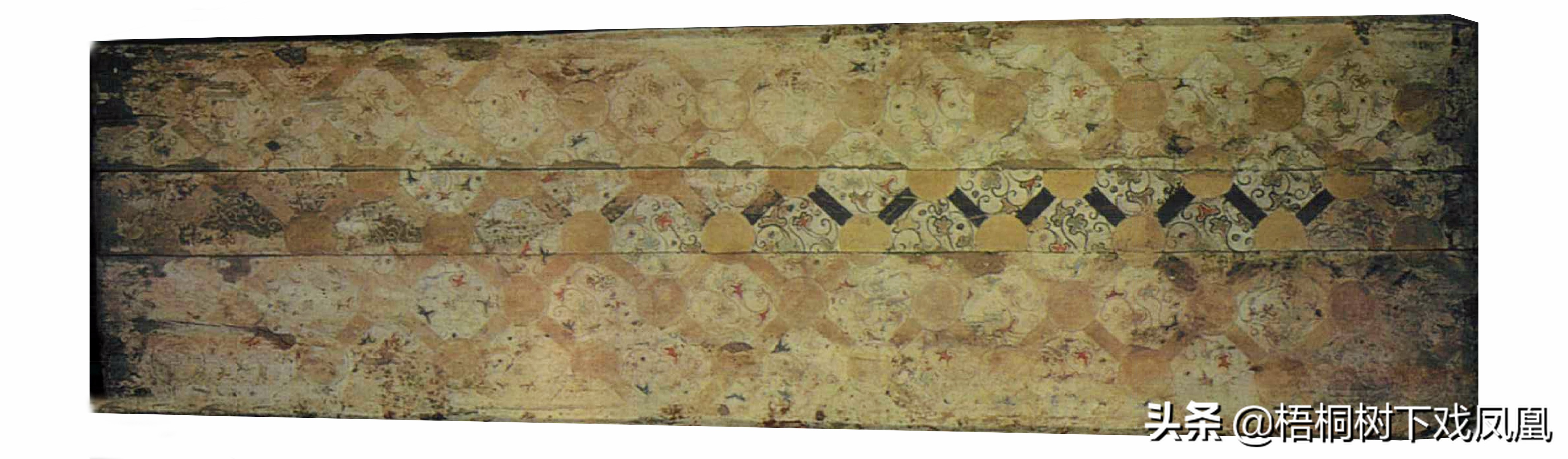 古墓现真容或为贵族墓,考古身高超高的尸骨