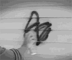 旧墙面开裂用什么办法处理好,墙面开裂起皮用什么遮盖一下美观