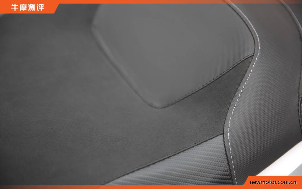 17.4l超大油箱续航350公里,油箱17升续航可达400公里