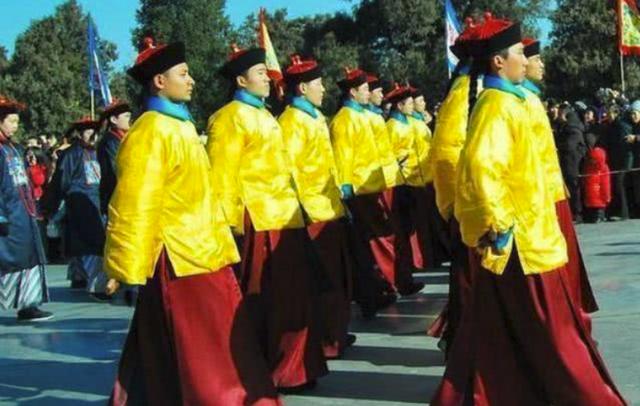 嘉庆皇帝反腐三件怪事,嘉庆帝为什么会在皇宫门前遇刺