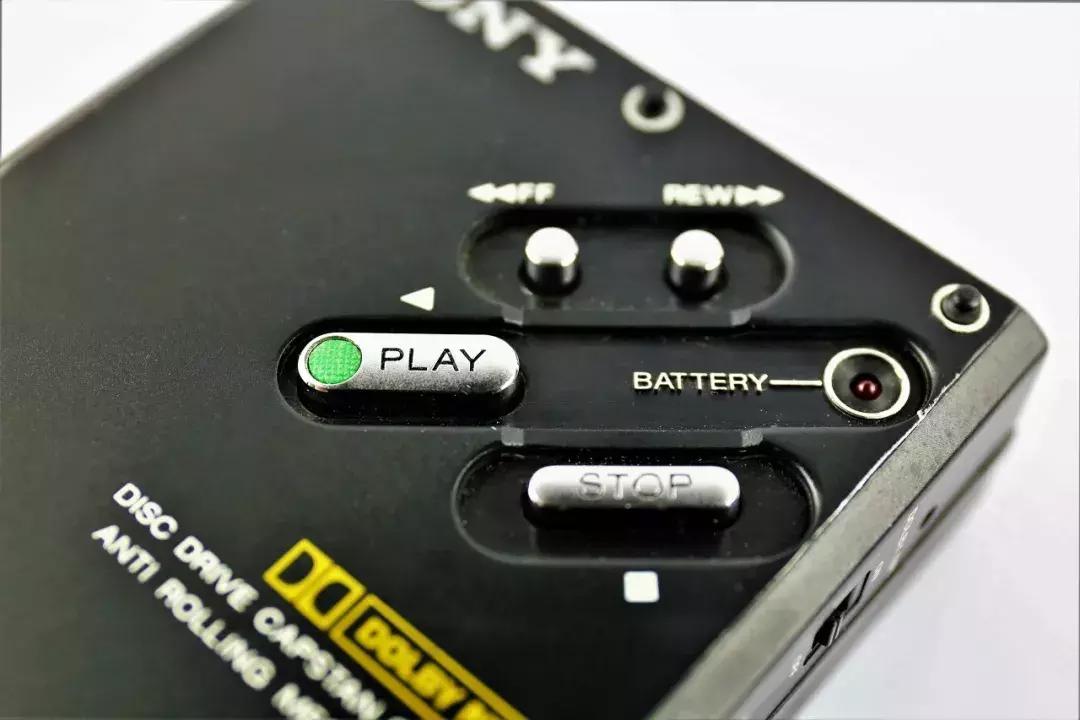 为什么越有钱的人越喜欢买优衣库,日本经济危机优衣库崛起