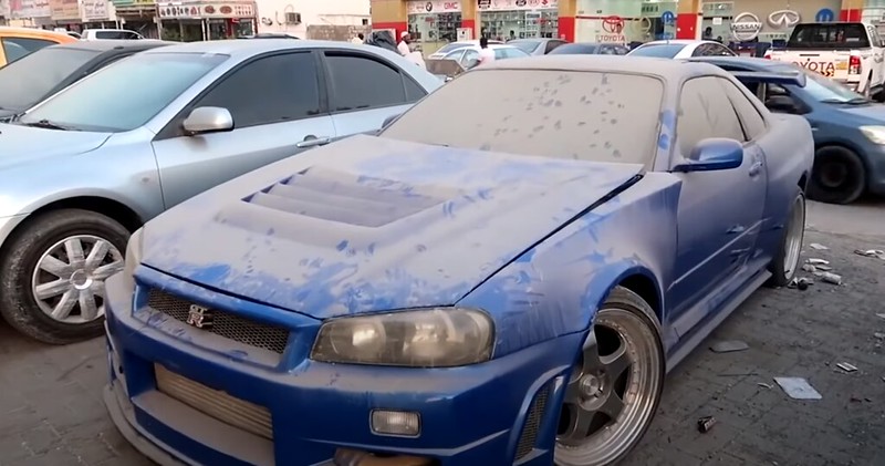 为什么迪拜到处都是丢弃的豪车 (在迪拜街头废弃的豪车)