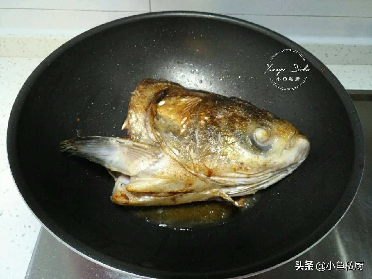 煮鱼汤用开水会腥吗,煮鱼汤为什么要用猪油