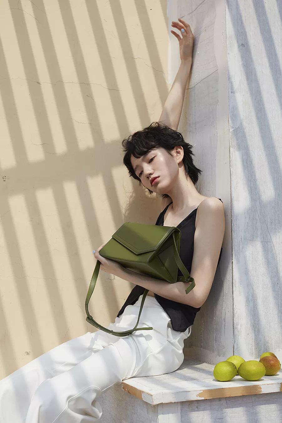 推荐淘宝比较好的包包店,淘宝哪家包包店比较好性价比高