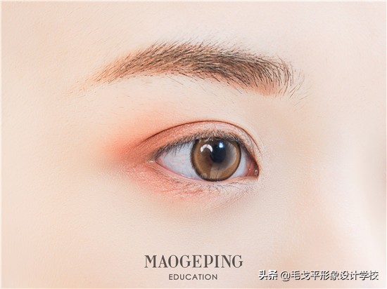 清爽蜜桃妆容,散发青春魅力粉红蜜桃妆容详解