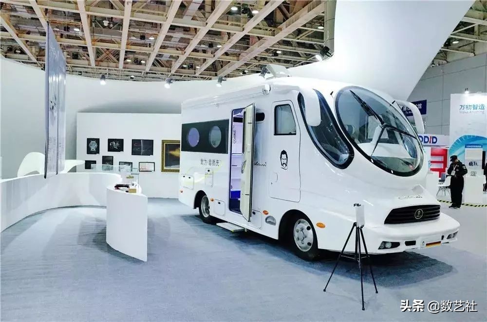 设计现代化智能新款动车,最具设计感的动车