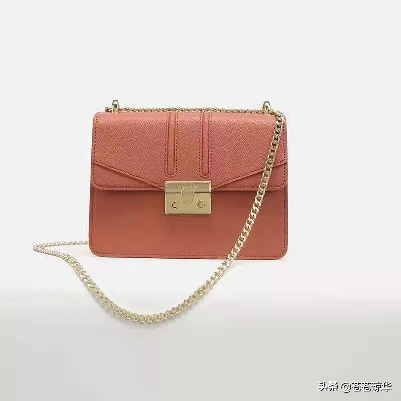 每个女人都得有一个小棉袄,每个女人都应该拥有一个凯莉包