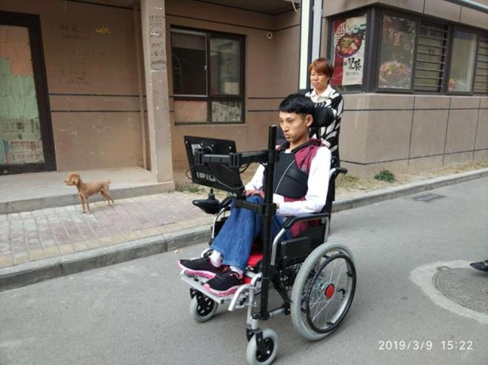 霍金轮椅的十大黑科技,霍金轮椅黑科技视频