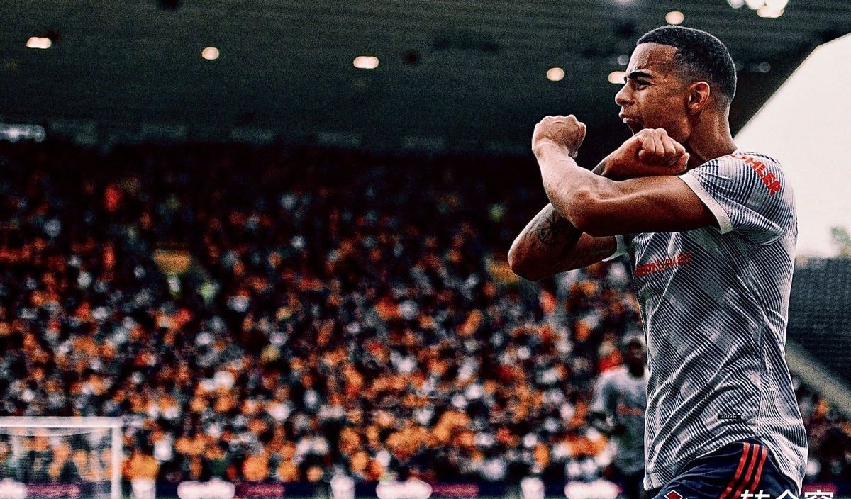 C罗回归竟是双刃剑!7号球衣成曼联摇钱树,红魔太子迎接新挑战