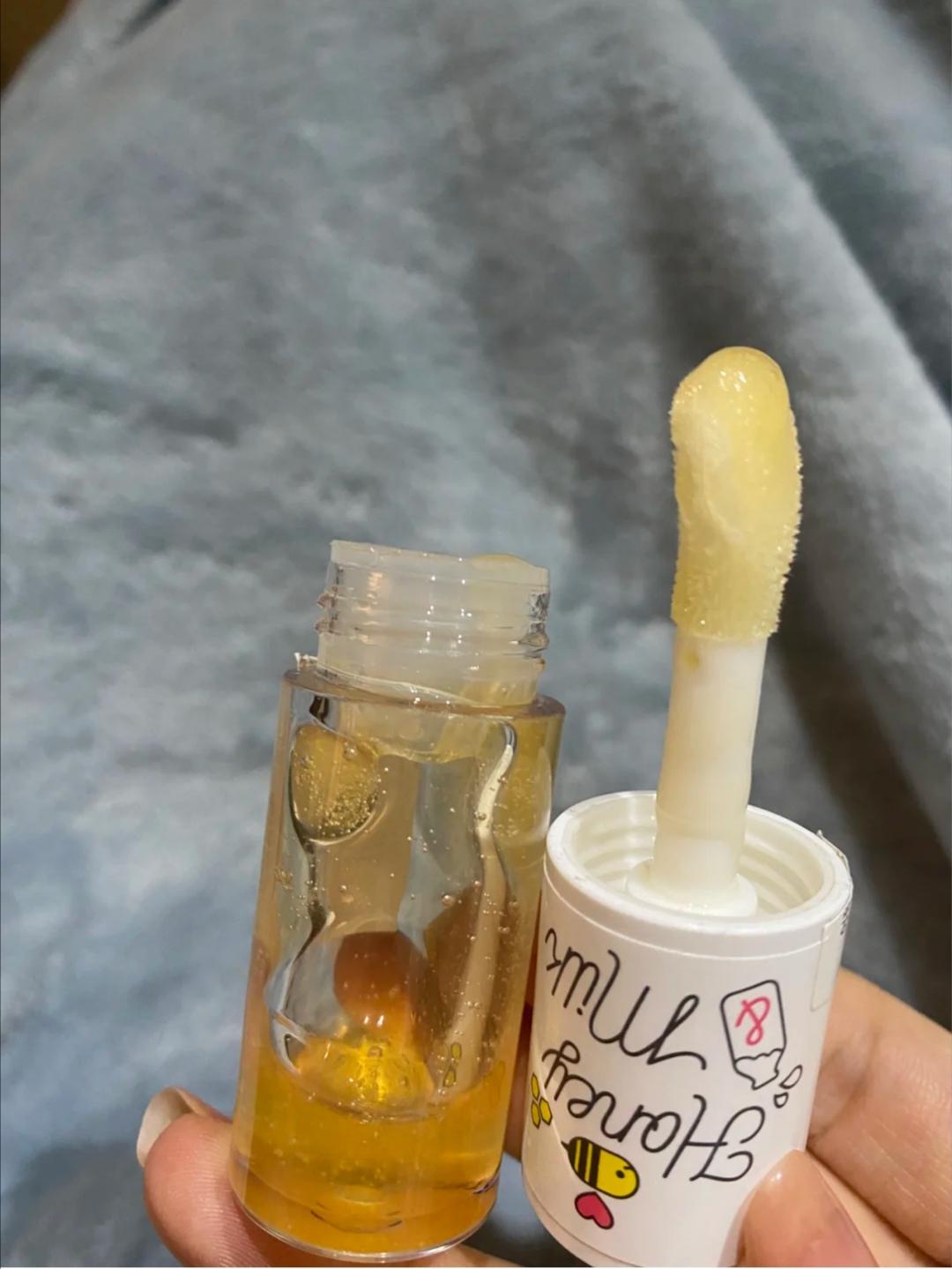 有唇纹涂再贵口红也low,这些唇膏滋润不油腻,淡化唇纹最管用