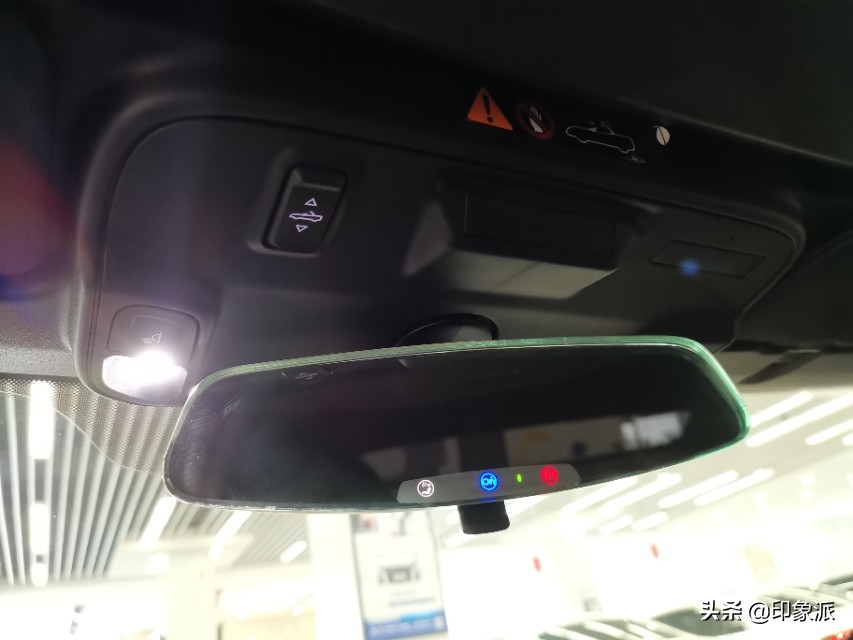 大黄蜂跑车科迈罗敞篷版高配,科迈罗大黄蜂敞篷版噪音大吗