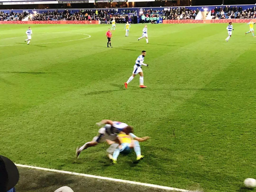 十天里，我在英国看的四场足球赛，竟然有些中国味？|三明治