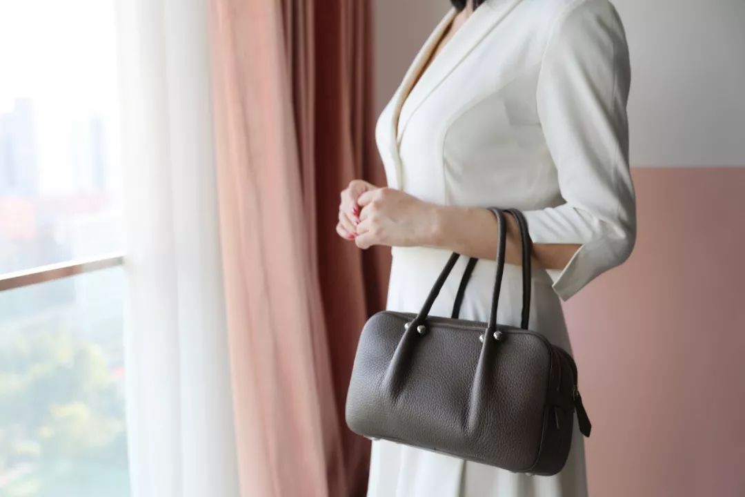 包女高级感轻奢上档次ysl,ysl腋下包轻奢小众高级感