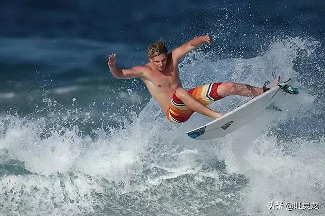 适马100-400镜头佳能80d,佳能80d能配70-200镜头吗