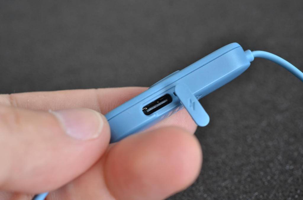 jbl官方正品蓝牙耳机,jbltune215bt耳机测评视频